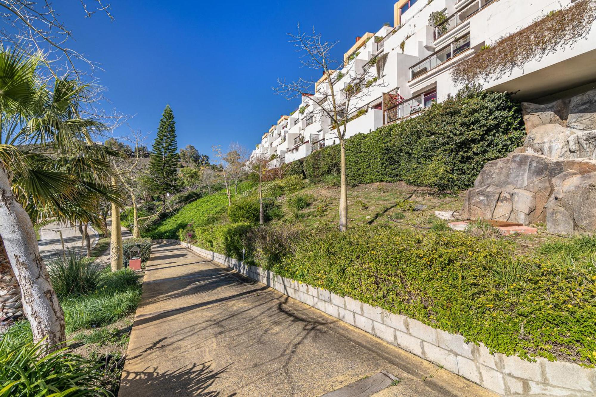 Rentitspain Apartamento Charming Gym, Jacuzzi Y Balcon Estepona Eksteriør billede